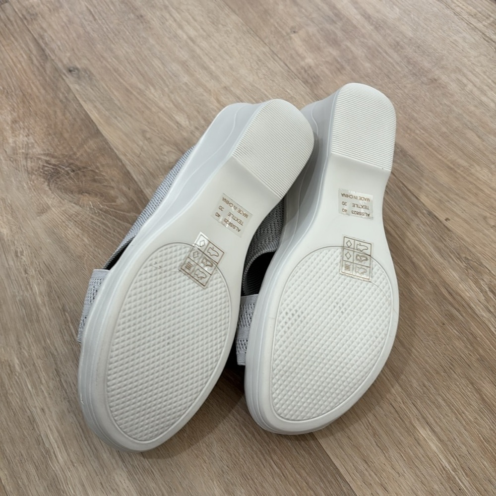 NEW Women’s Alexis Leroy Wedge Slide Sandals - Picture 4 of 5